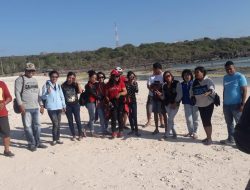 Pantai Oesina Makin “Cantik”