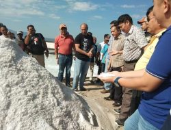Gubernur NTT Tinjau Pengolahan Garam Nunkurus