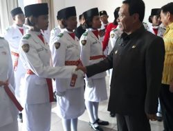 Bupati Kupang Kukuhkan Pasukan Pengibar Duplikat Bendera Pusaka