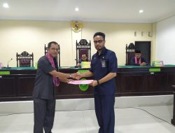 Tim Surveilen PT Kupang Datangi PN Oelamasi, Ternyata Ini Yang Dilakukan