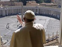 Paus Fransiskus Gelar Misa Paskah Secara Live Streaming