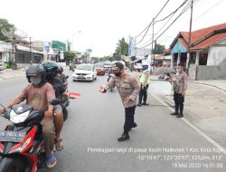 TNI – Polri Berbagi Takjil