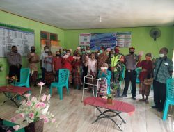 Hindari Hal-Hal Yang Tidak Diinginkan, Babinsa Desa Sahraen Dampingi Pembagian BLT