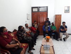 Datangi Dinas Dikbud Kota Kupanv, Ini Yang “Diteriakkan” Belasan Guru Honor