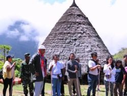 VBL:”Mulai Hari Ini Kampung Adat Waerebo Kembali Dibuka”