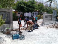 Lewat Karya Bakti Babinsa Ciptakan Keharmonisan Dengan Masyarakat Naunu