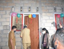 Lagi, Wali Kota Kupang Serahkan Rumah Bagi Warga