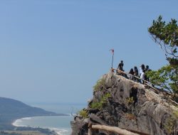 Amankan Obyek Wisata Batu Brawn, Pemkab Kupang Bangun Terali Pengaman