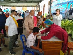 Gubernur NTT Tinjau Kegiatan Vaksinasi Pelajar di SOE