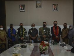 Danlanud El tari Tinjau Lokasi Paralayang di Alor