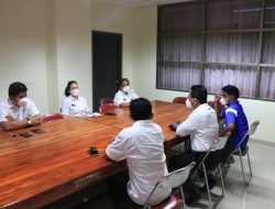 Willem Enga:” 30 Menit Sebelum Pesawat Mendarat Kami Sudah Tunggu, Tapi Mereka Memilih Naik Pick up”