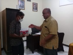 Bingkisan Kasih Untuk Guru Honor dan PTT