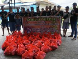 Family Lourdes Kupang dan Anggota DPRD, Berbagi Kasih Jelang Natura