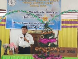 Wakil Bupati Kupang, Buka Sidang Majelis Klasis Amabi Oefeto Timur dan Ibadah Natal Bersama
