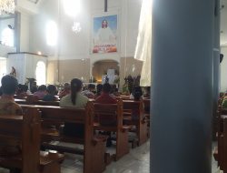 Uskup Pimpin Misa di Paroki Santa Familia, Prokes Diberlakukan Sangat Ketat