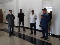 Pantau Rusun Seminari Mataloko, Nae Soi:”Semoga Rusun Megah Ini, Menyemangati Para Seminarist”