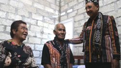 Penuhi Janji Kampanye,  Jeriko Terus Dorong, Program Bedah Rumah