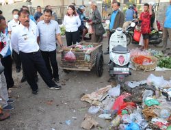 Tinjau Pasar, Penjabat Wali Kota Kupang Temukan Kondisi Ini !!