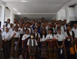 Lepas Kontingen Pesparani  Kota Kupang, George Hadjoh Minta, Harus Menang
