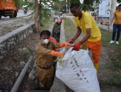 Apel Kekuatan Pukul 05.00 Pagi,  Awali Aksi Masuk Got