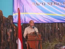 Raker Dengan Camat dan Desa VBL : “Bangun Daerah dan Masyarakat, Targetnya Harus Jelas”