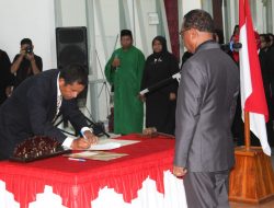 Lantik 225 Pejabat Fungsional, Obet Laha Sebut Pejabat Terlantik Miliki Keahlian