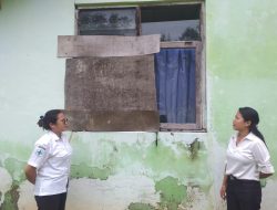 Flora:”Kaca Jendela Tempat Obat Disimpan Kita Tutup Dengan Seng dan Triplex, Jika Tidak Obat-Obat Basah”