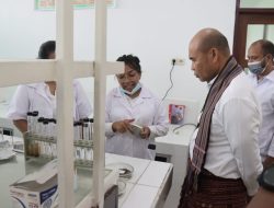 Kunjungi UPT PKDLHP, Gubernur: “Kita Perlu Dukung Pengembangan Biopestisida Karena Mudah Dilakukan”