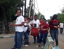 ASN dan Staf Sekretariat DPRD, Pungut Sampah