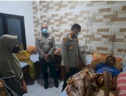 Kapolres dan Wakapolres Kupang, Kunjungi Anggota Yang Sakit