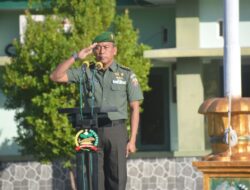 Pimpin Upacara Bulanan, Kasie Pers Kasrem 161 / Kupang, Sampaikan Pesan KASAD