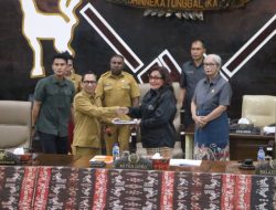 Waket I DPRD NTT, Pimpin Rapat Paripurna ke-7