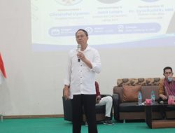 Cek Fakta ! Datang di UMK, Chris Liyanto Bawa Ini Untuk Mahasiswa
