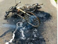 Jaman Begini Masih Ada Yang Sadis ? Polisi Harus Bertindak Tegas, Terhadap Pelaku Pembakar Motor di Kupang