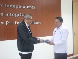 Datangi BPK, Bupati Kupang Bawa Ini