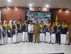 Penjabat Bupati Kupang Berangkatkan 11 Jemaah Haji, Ini Harapannya