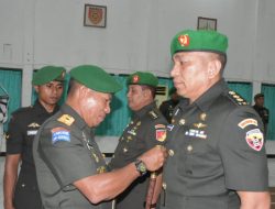 Pimpin Sertijab dan Laporan Tradisi Korps Kasi Log Kasrem 161/Wira Sakti, Danrem Pesankan Ini