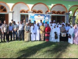 Tahun Ini, Pemkab Kupang Serahkan Dua Ekor Hewan Kurban Kepada Umat Islam