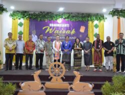 Pemkot Gelar Dharmasanti Waisak Bagi Umat Buddha di Kota Kupang