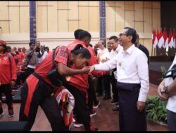 Lepas 188 Atlet NTT Menuju PON XXI Aceh, Pj. Gubernur Beri Pesan Begini