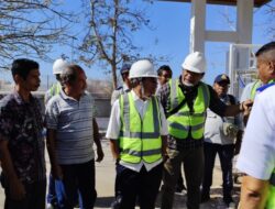 Mau Tau Progres Rehabilitasi Pelabuhan Hansisi, Pj Bupati Datangi Lokasi