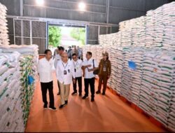 Hari Ke – 2 Kunker di NTT, Presiden Jokowi Tinjau RSUD dan Gudang Bulog di Sumba Barat