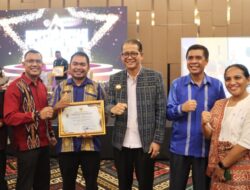 Saat di Acara KOIN YANLIK 2024, Pj. Gubernur Dorong Peningkatan Kualitas Pelayanan Publik di NTT