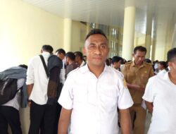Lulus Test Tapi Tidak Ada Formasi, Ratusan Guru Honorer Kabupaten Kupang Geruduk Gedung Dewan