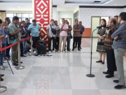 Kelompok Disabilitas dan Anak Sekolah, Sambut Gubernur – Wakil Gubernur NTT