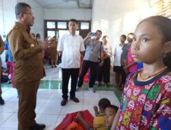 Kunjungi Pengungsi di Takari, Bupati: “Segala Kebutuhan Harus Terpenuhi”