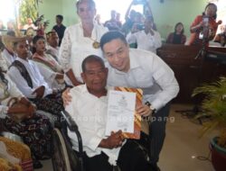 Hadiri Nikah Massal 56 Pasangan di GMIT Bet’el Maulafa, Wali kota Kupang Sampaikan Pesan Ini