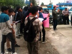 Gelar Demo di Depan Kantor PTUN, AMBARA Tuntut Ini
