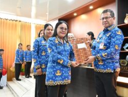 Tak Ingin Hanya Simbolis, Bupati Kupang Serahkan SK Kepada 225 CPNS Satu Persatu