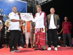 Tutup Expo Pembangunan dan UMKM, Yos Pede : “Saya Ingin Tahun Depan Lebih Meriah”